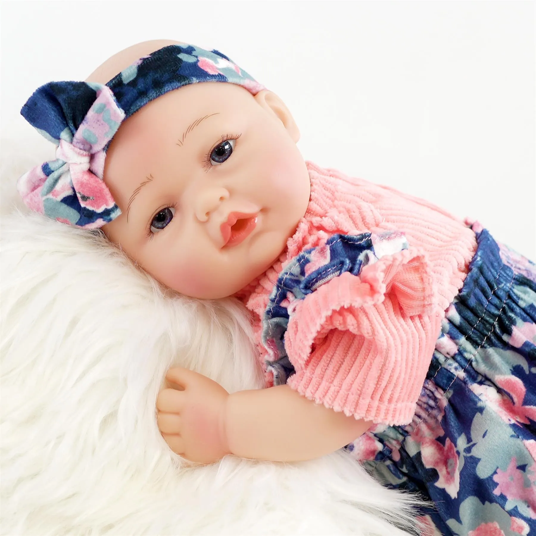 BiBi Reborn Awake Girl "Sweet Pea" (43 cm / 17")