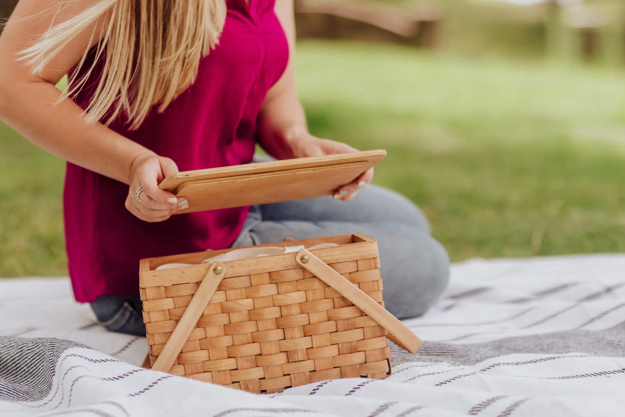 Cal State Fullerton Titans - Poppy Personal Picnic Basket