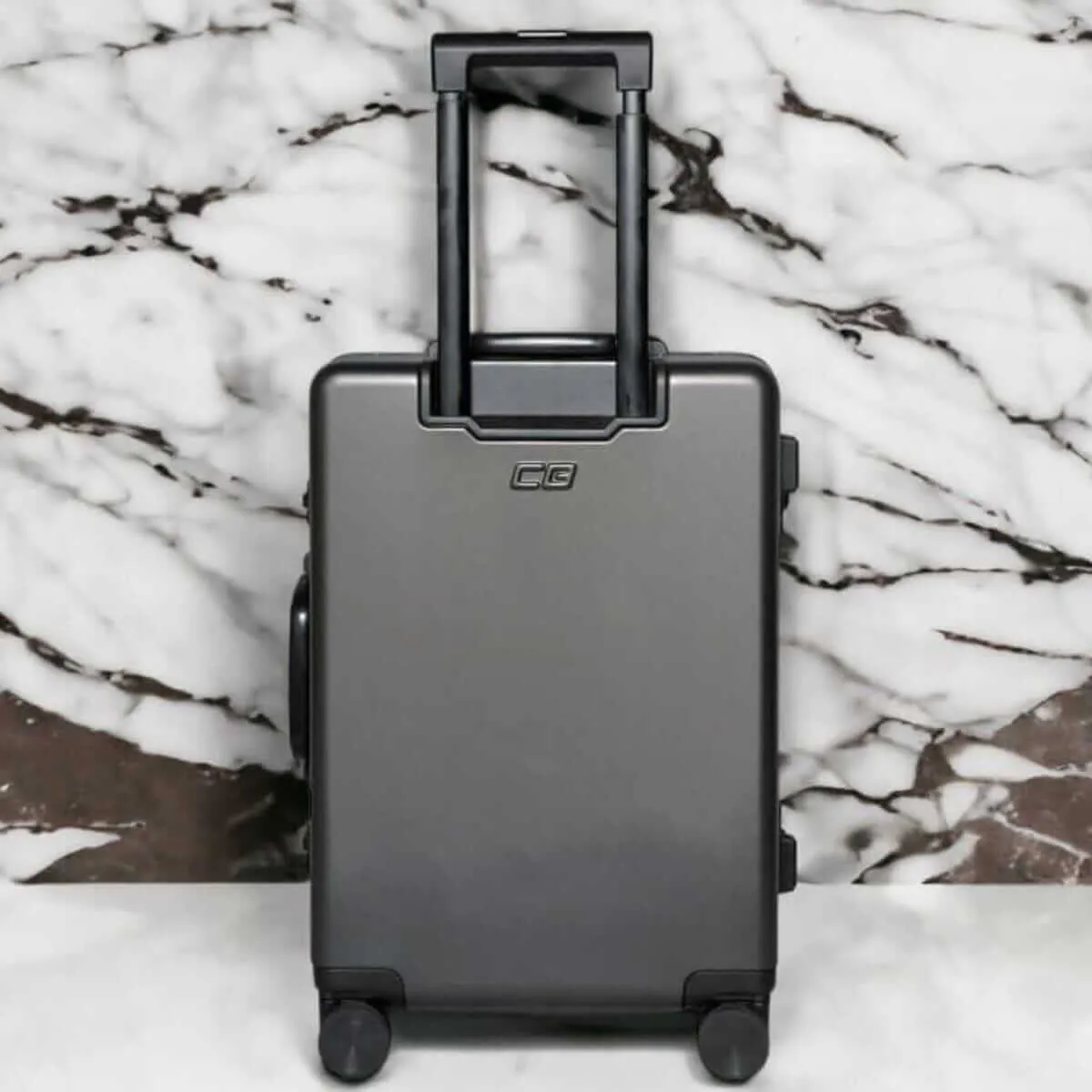 CYBER LUGGAGE: TESLA CYBERTRUCK-INSPIRED (40L, USB PORT, TSA LOCK, CHECK-IN BAG)