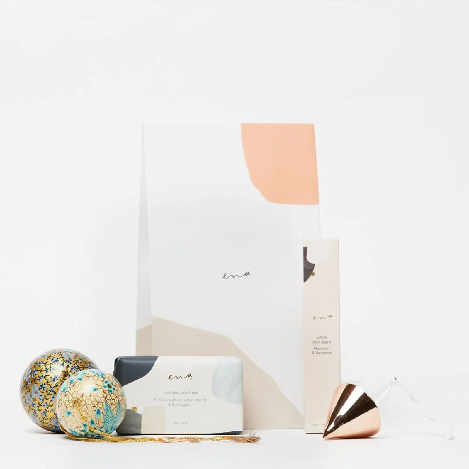 Essential Duo Gift Bag