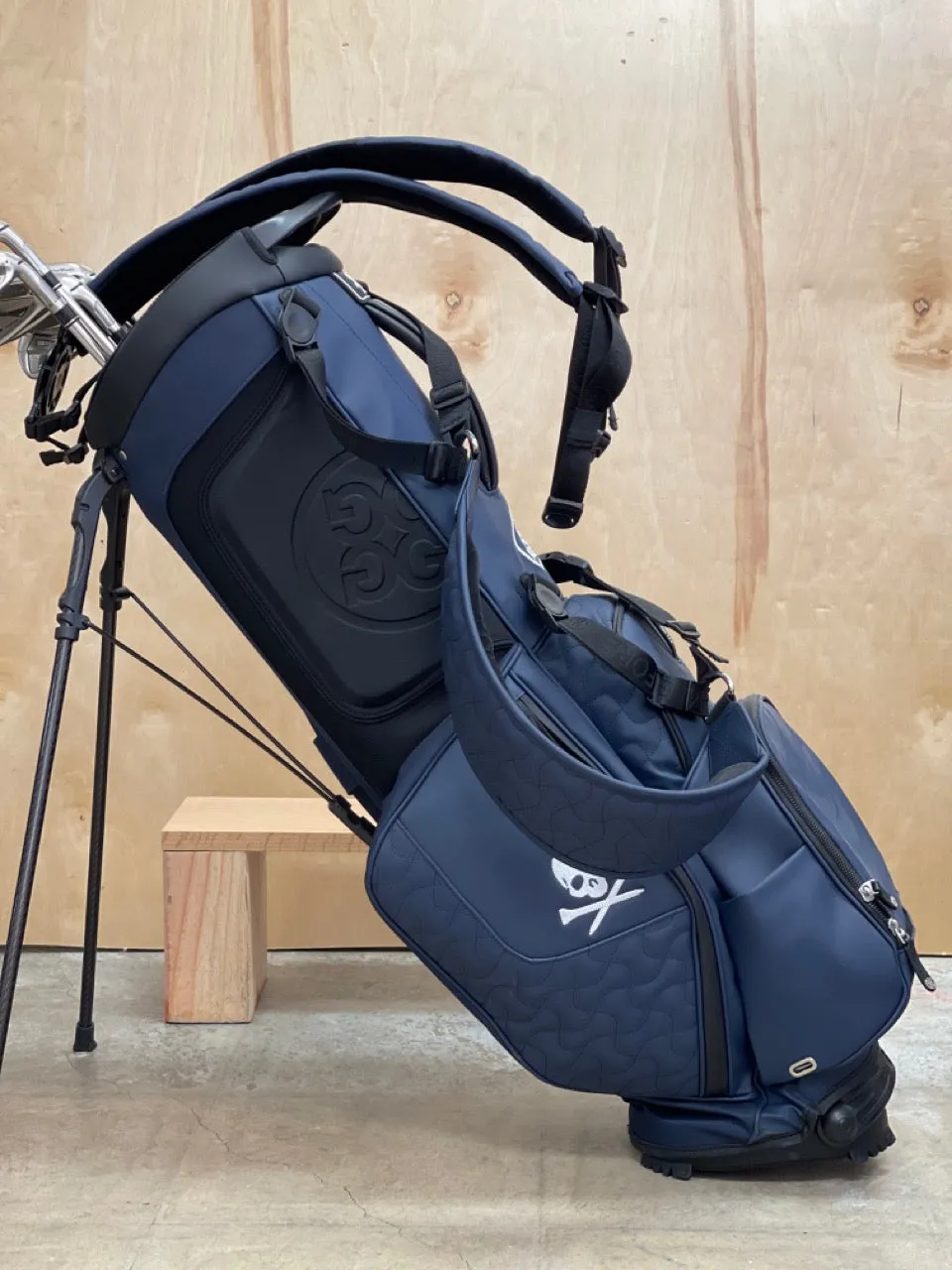 GFORE TRANSPORTER III TOUR CARRY BAG