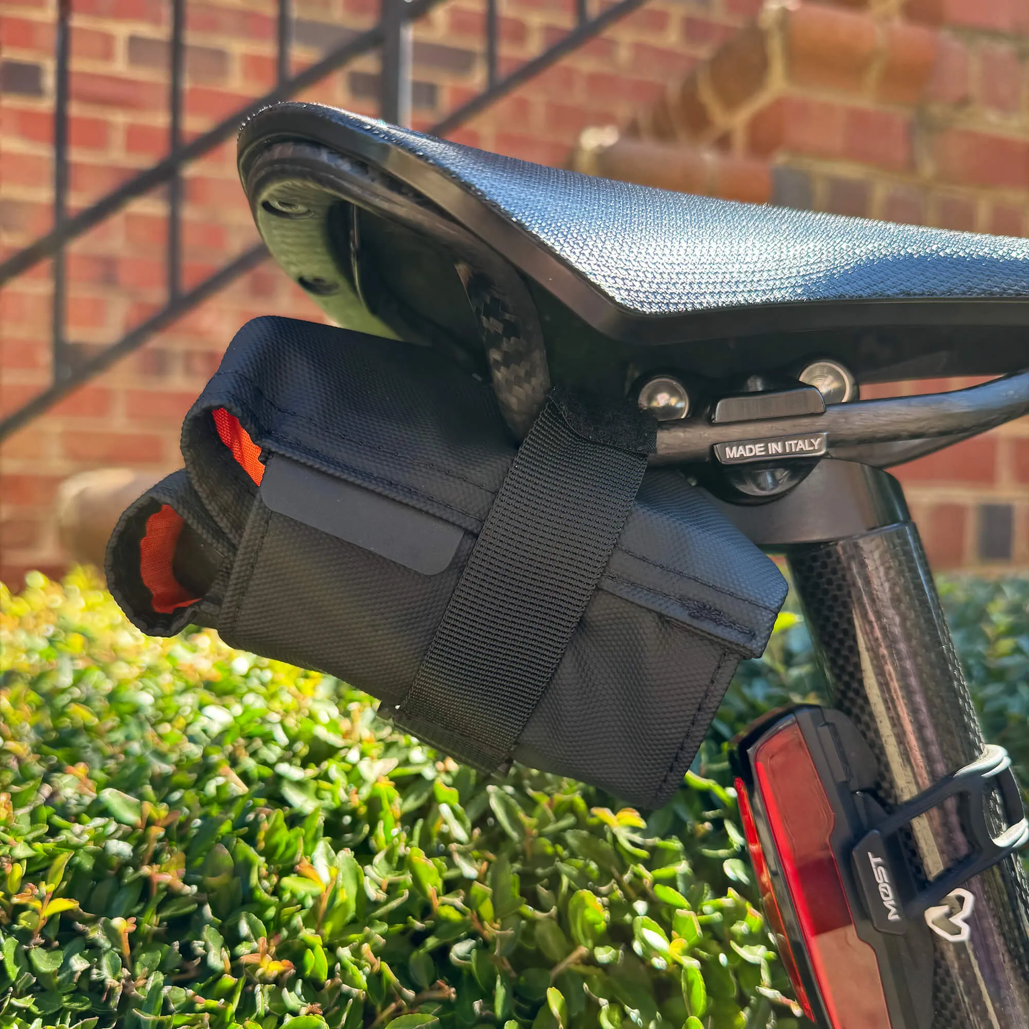 Giordana x Lead Out! Saddle Bag