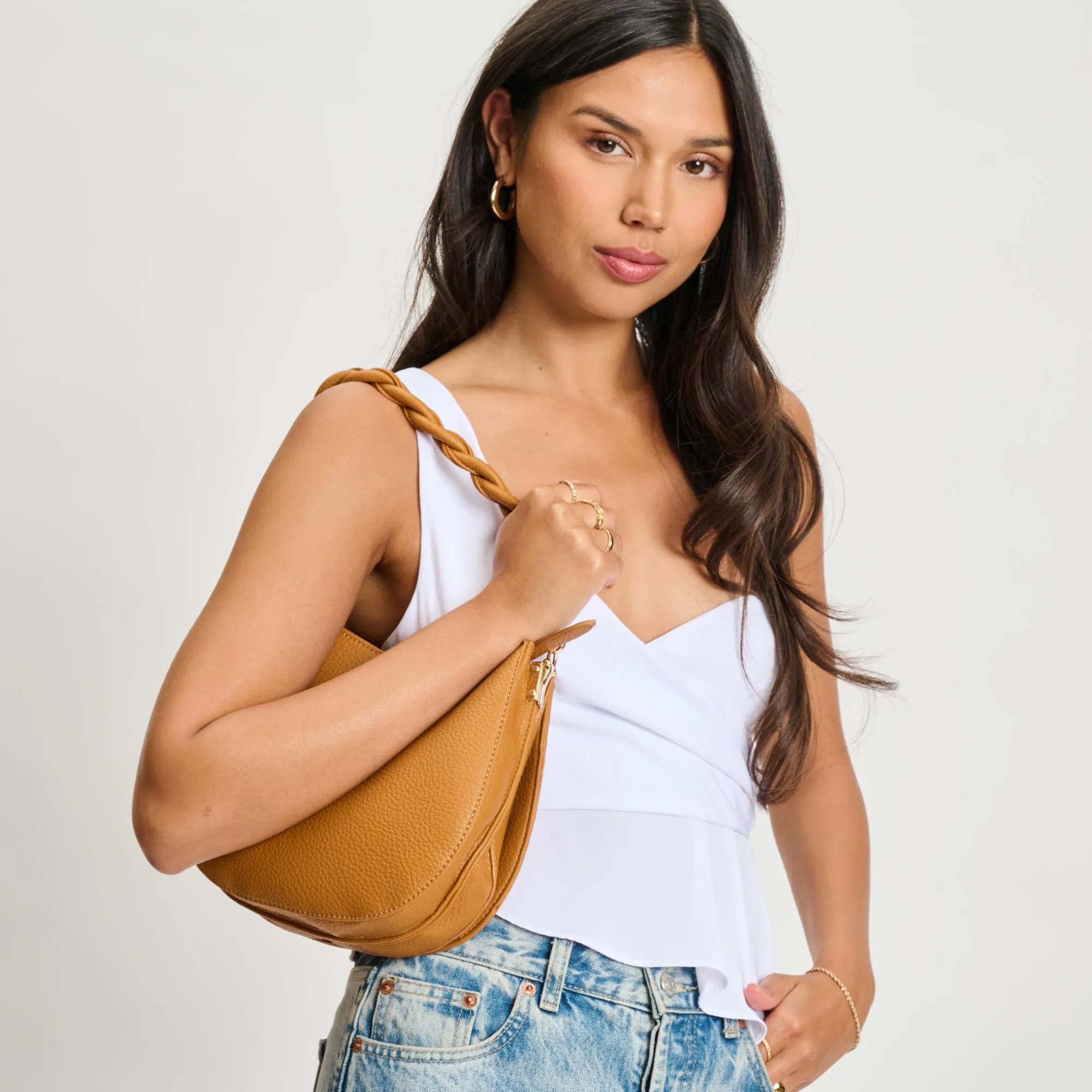 Glamique Crossbody