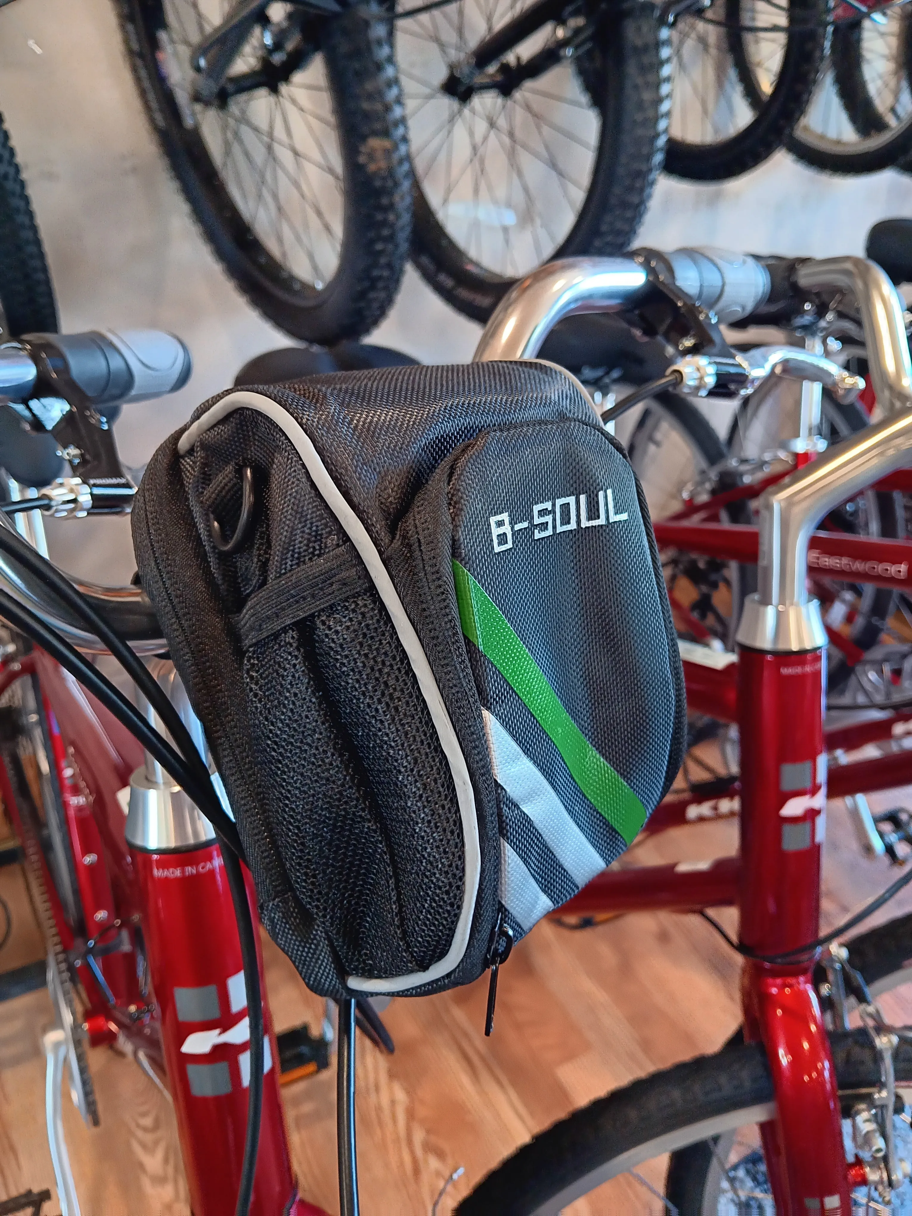 Handlebar 8-Soul Velcro bag