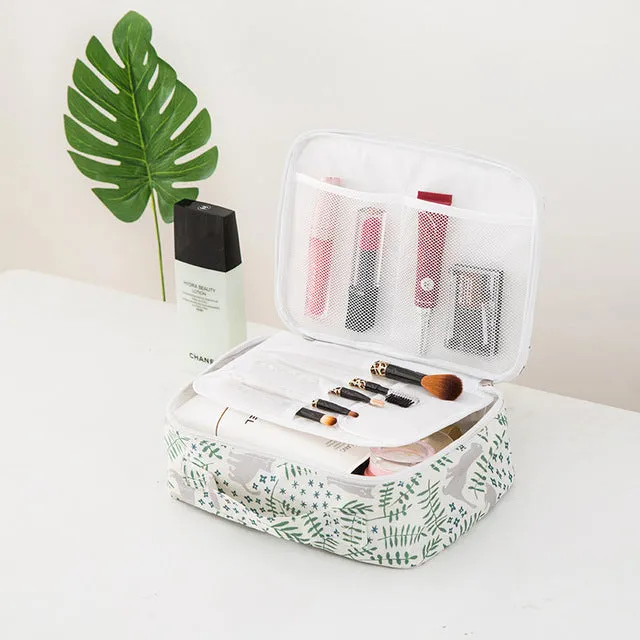 lady large fashion cosmetic makeup bag organizer