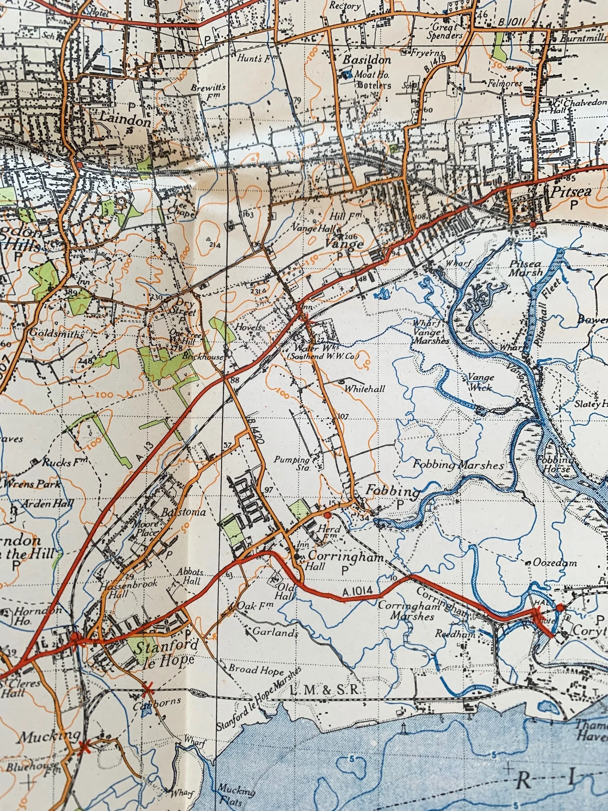 Very Interesting  1950s and 60s ORDNANCE SURVEY MAPs of N.E LONDON into Hertfordshire & Essex 1" to 1 Mile